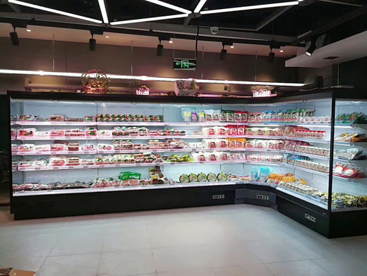 یخچال نمایش باز سوپرمارکت که برای لبنیات و نوشیدنی استفاده می شود